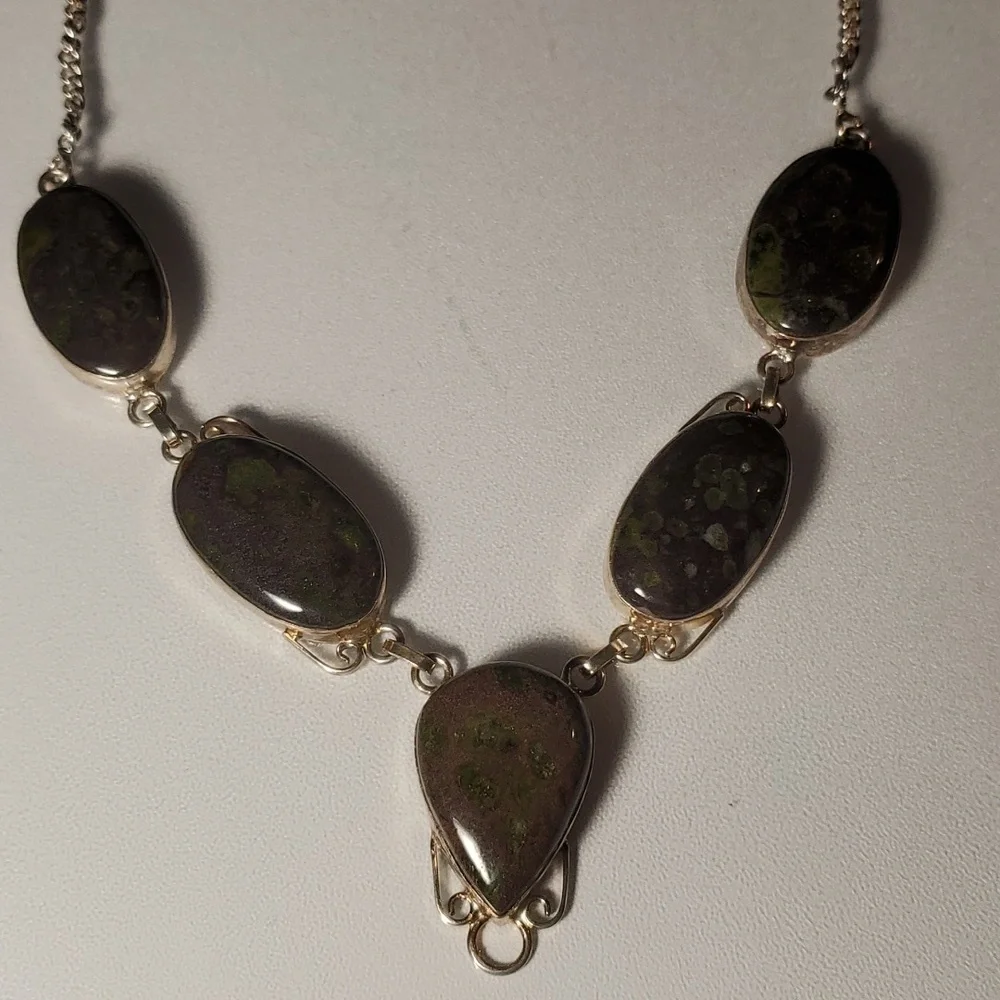 Vintage Necklace - Picture 8 of 9